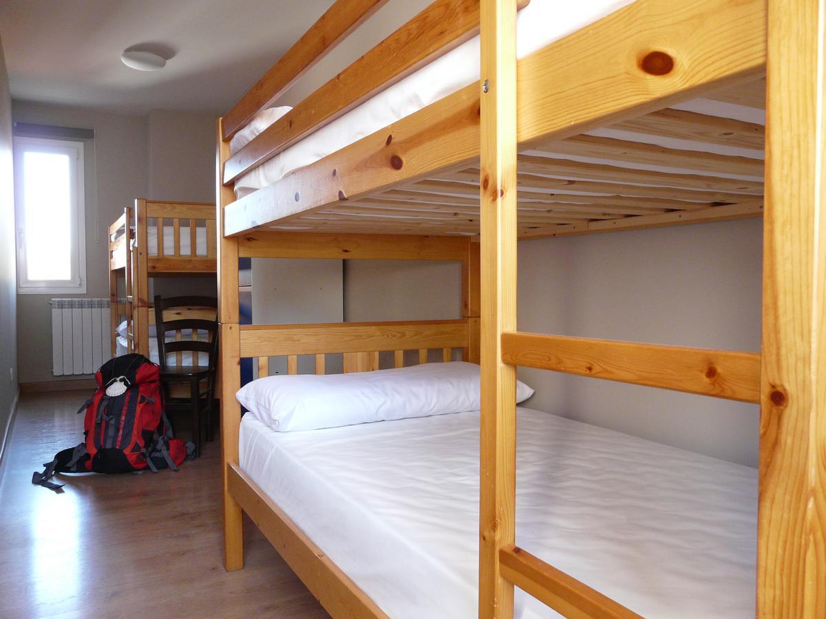 Albergue San Nicolas Larrasoana Extérieur photo